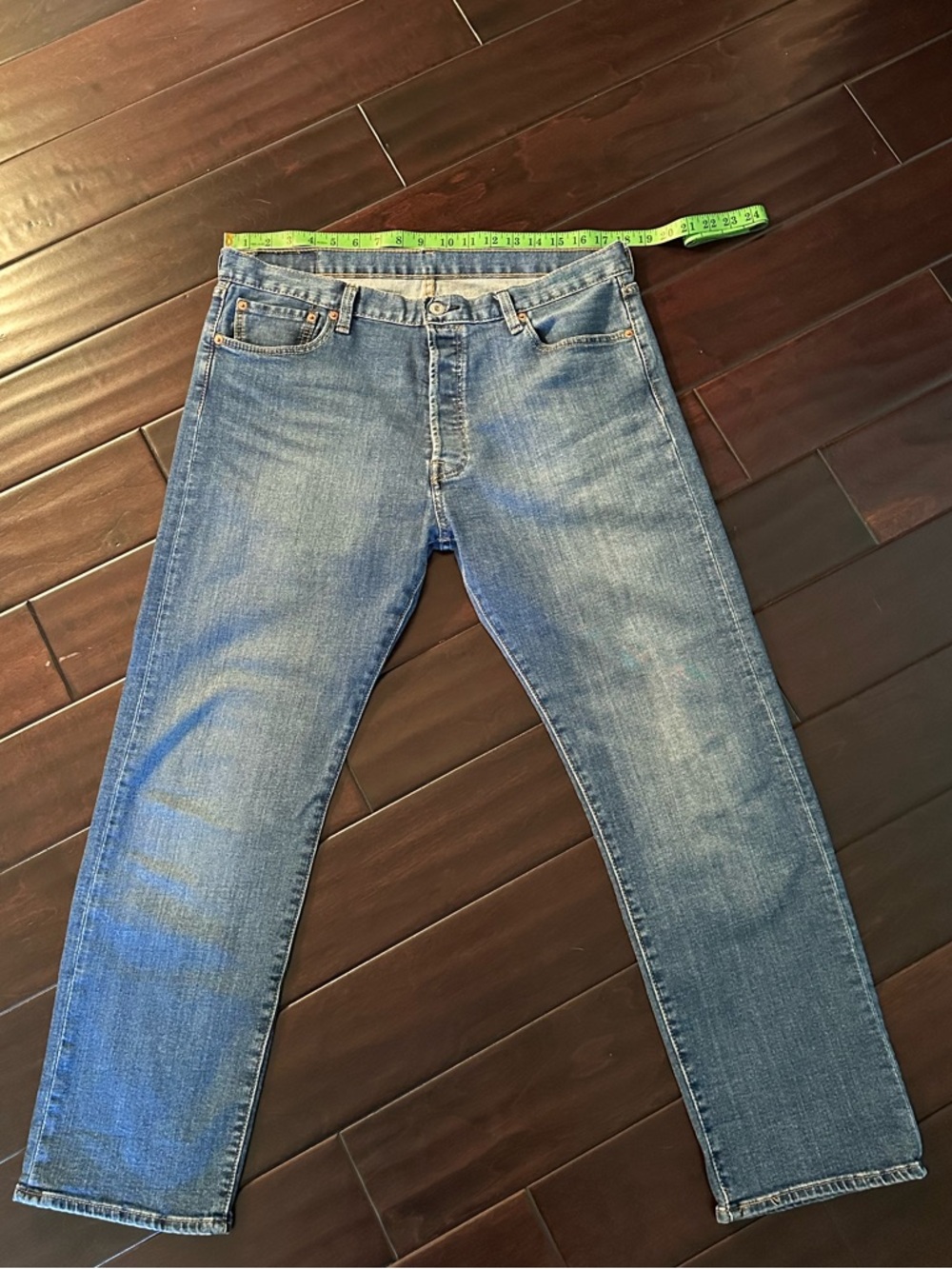 Levi’s 501 Original Fit Jeans Men’s 36x28 Medium Wash Button Fly